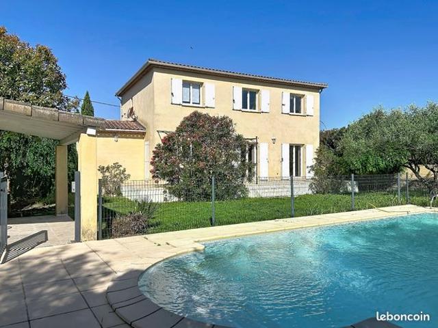 Villa 6 pièces 149 m²