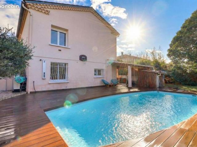 Villa 6 pièces 149 m²