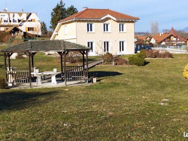 Villa 6 pièces 149 m²