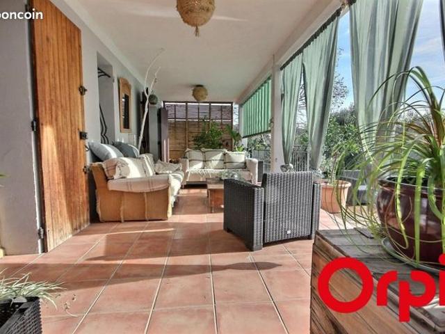 Villa 6 pièces 150 m²