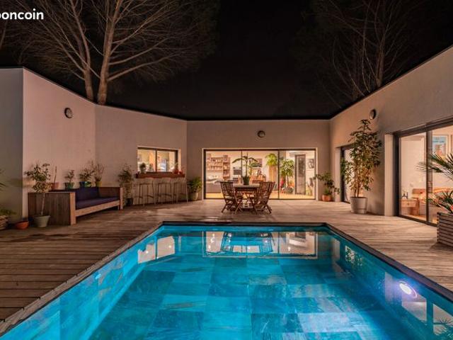 Villa 6 pièces 150 m²