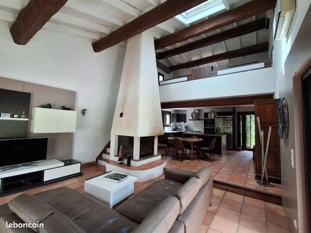 Villa 6 pièces 150 m²
