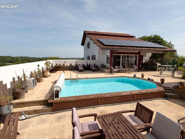 Villa 6 pièces 150 m²