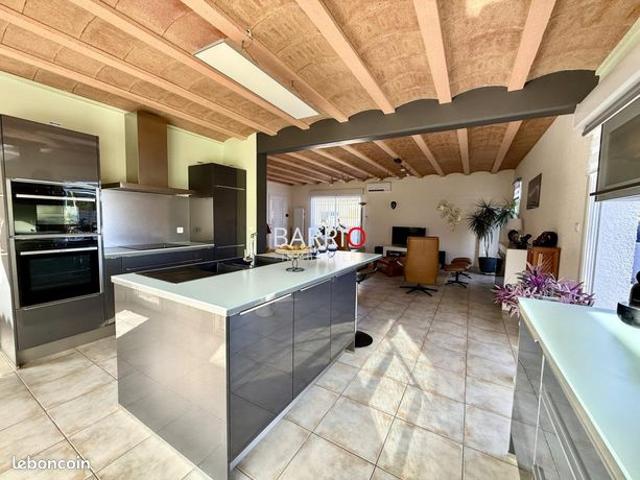 Villa 6 pièces 150 m²
