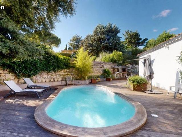 Villa 6 pièces 150 m²