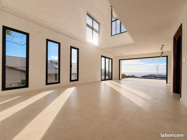 Villa 6 pièces 150 m²