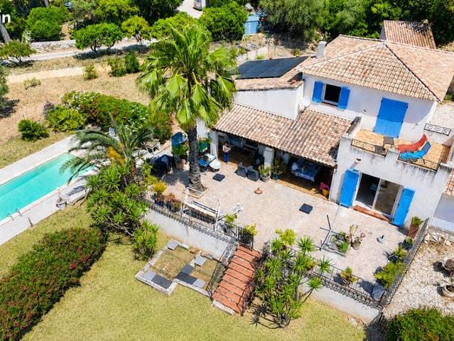 Villa 6 pièces 150 m²