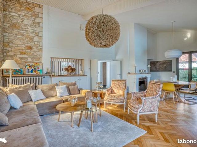 Villa 6 pièces 150 m²