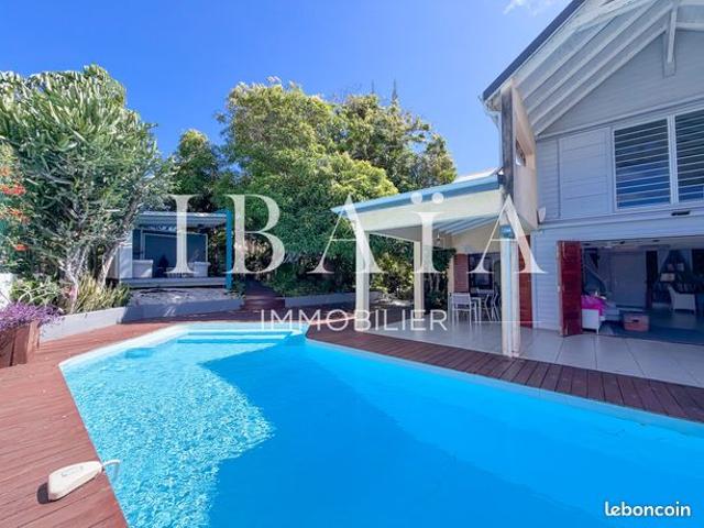 Villa 6 pièces 150 m²