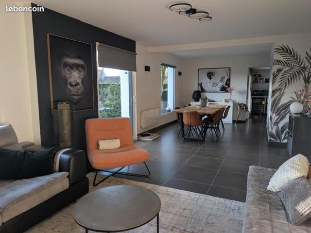 Villa 6 pièces 150 m²