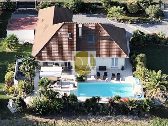 Villa 6 pièces 150 m²