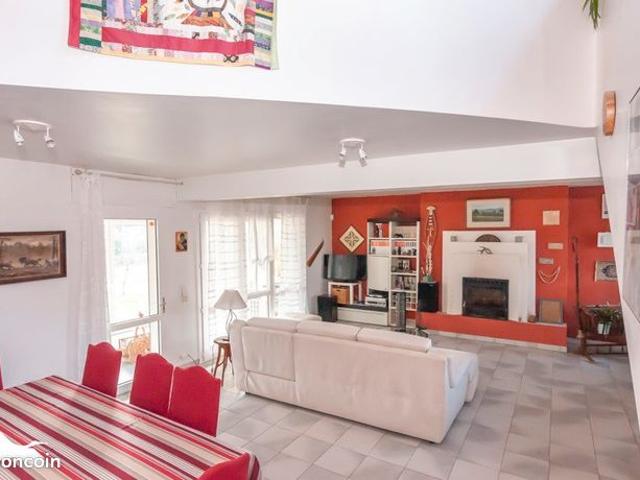 Villa 6 pièces 150 m²