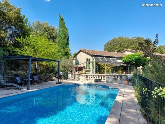 Villa 6 pièces 150 m²