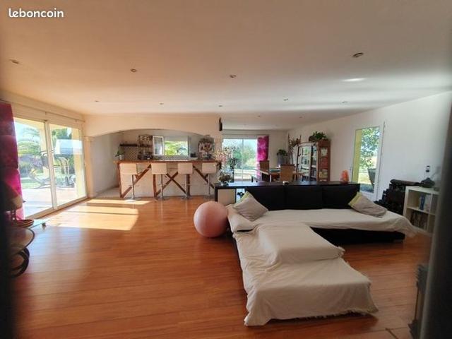 Villa 6 pièces 150 m²