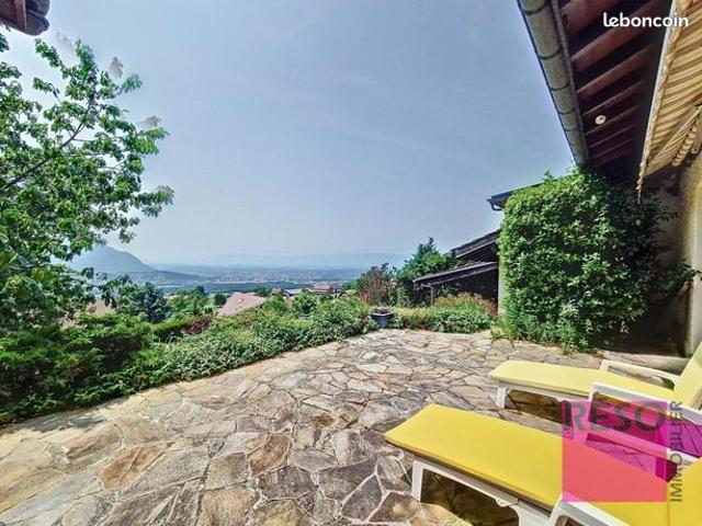 Villa 6 pièces 150 m²