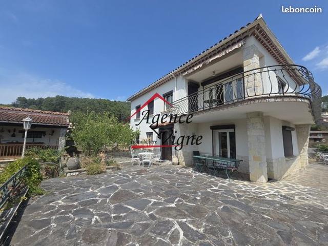 Villa 6 pièces 150 m²