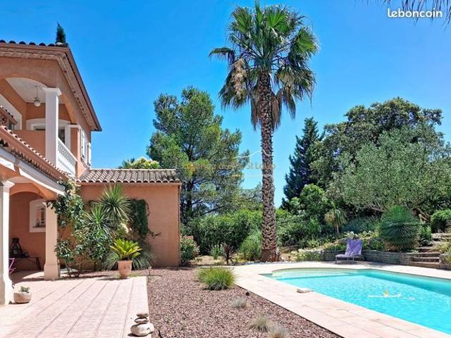 Villa 6 pièces 150 m²