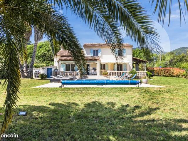 Villa 6 pièces 150 m²
