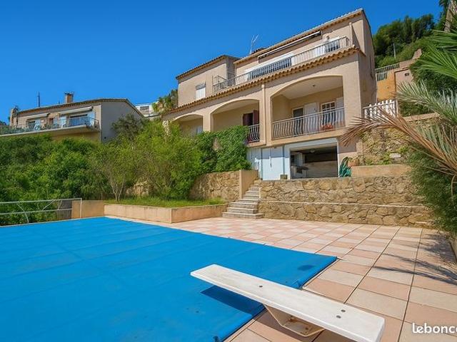 Villa 6 pièces 150 m²