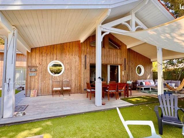 Villa 6 pièces 150 m²