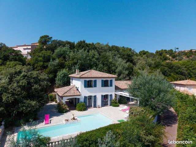 Villa 6 pièces 150 m²
