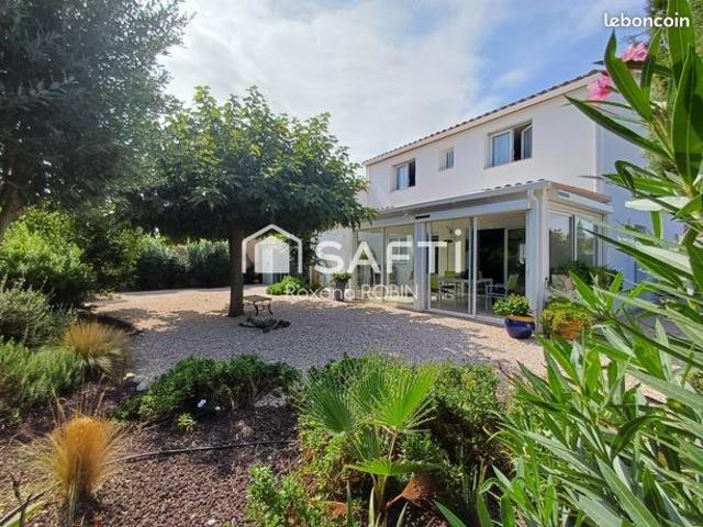 Villa 6 pièces 150 m²