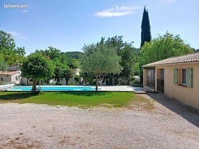 Villa 6 pièces 150 m²