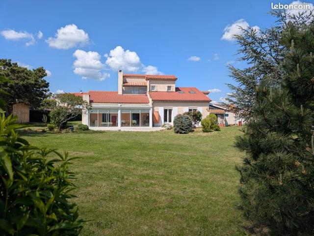 Villa 6 pièces 150 m²