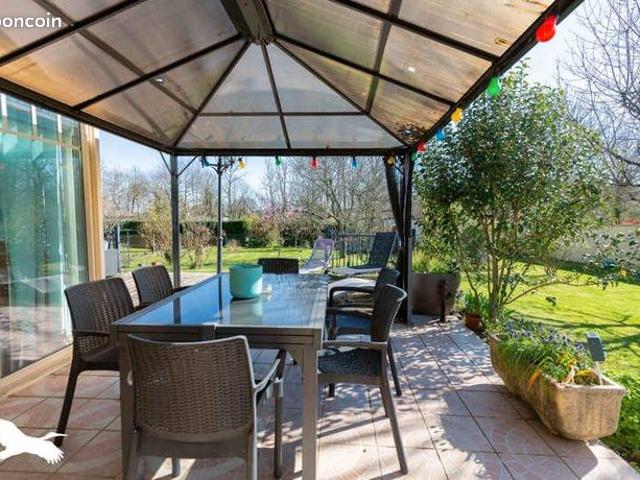 Villa 6 pièces 151 m²