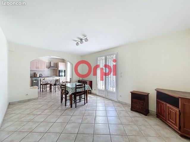 Villa 6 pièces 151 m²