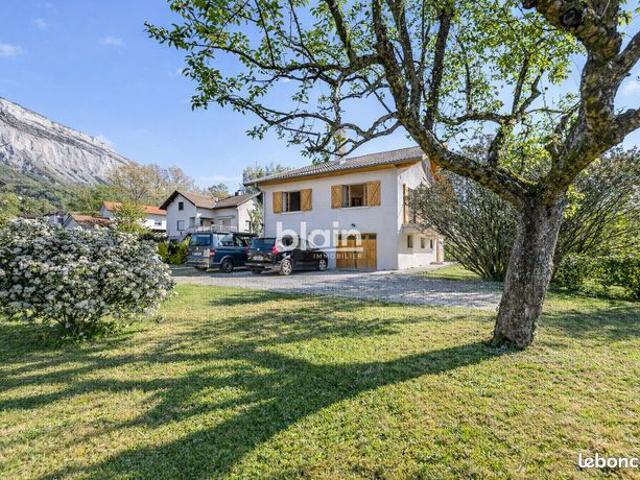 Villa 6 pièces 152 m²