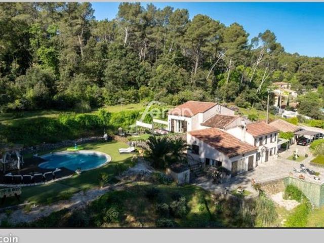 Villa 6 pièces 152 m²