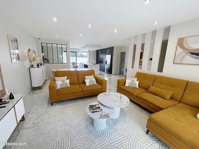 Villa 6 pièces 152 m²