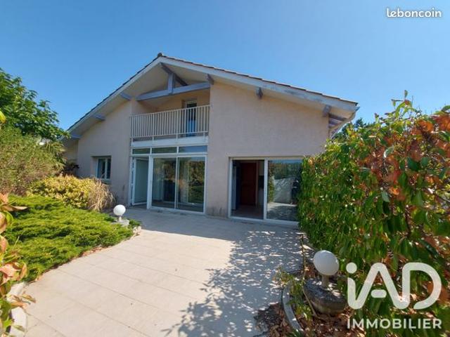 Villa 6 pièces 153 m²