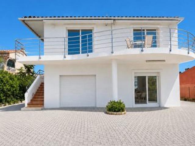 Villa 6 pièces 153 m²