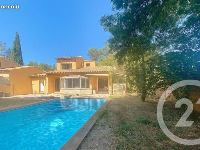 Villa 6 pièces 153 m²