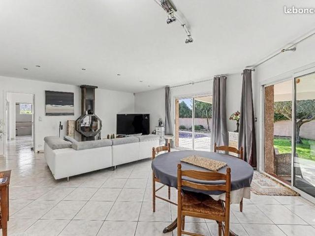 Villa 6 pièces 154 m²