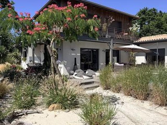 Villa 6 pièces 154 m²