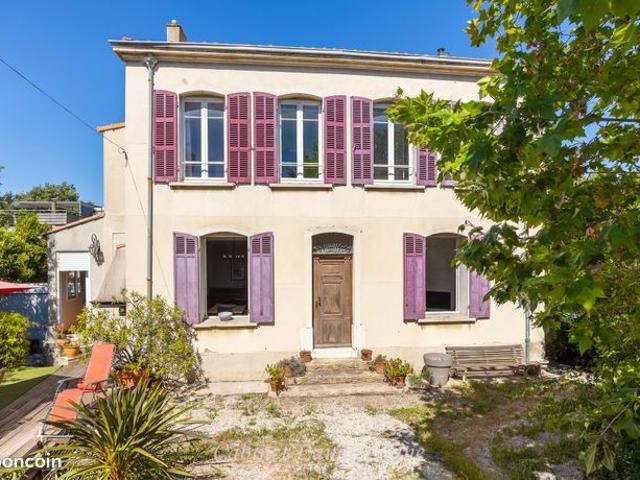 Villa 6 pièces 154 m²