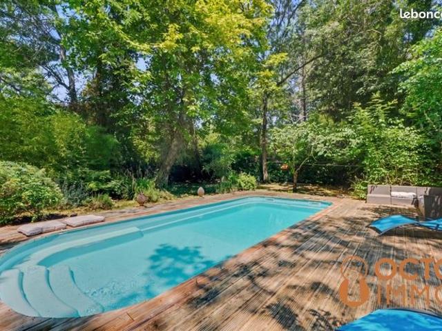 Villa 6 pièces 154 m²