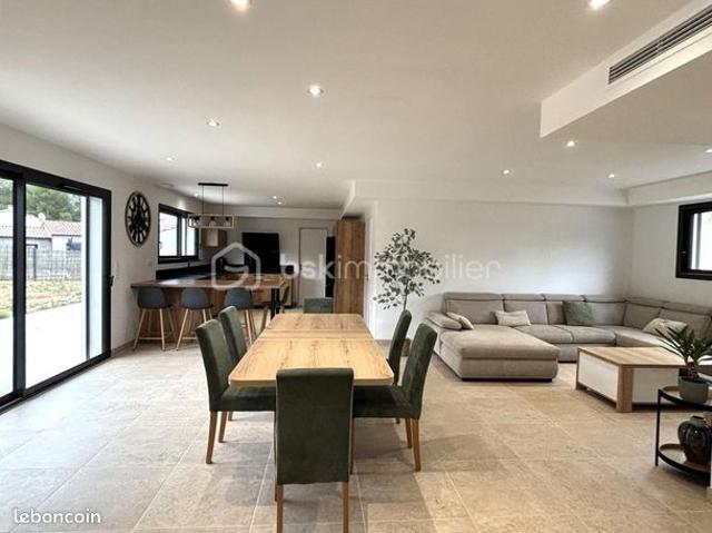 Villa 6 pièces 155 m²