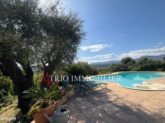 Villa 6 pièces 155 m²