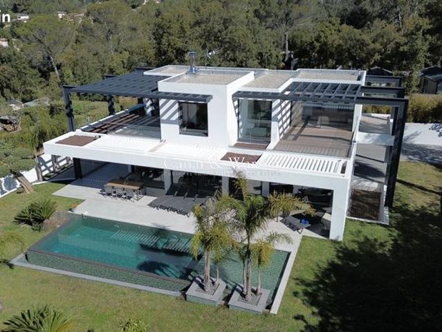 Villa 6 pièces 155 m²