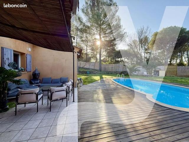 Villa 6 pièces 155 m²