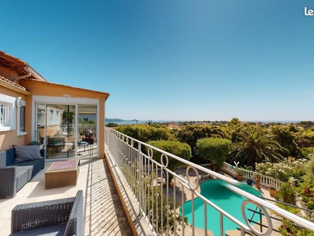 Villa 6 pièces 155 m²