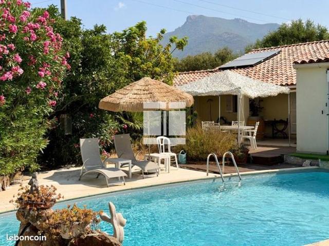 Villa 6 pièces 155 m²