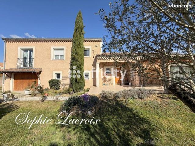 Villa 6 pièces 156 m²