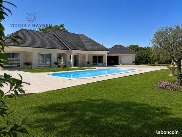 Villa 6 pièces 156 m²