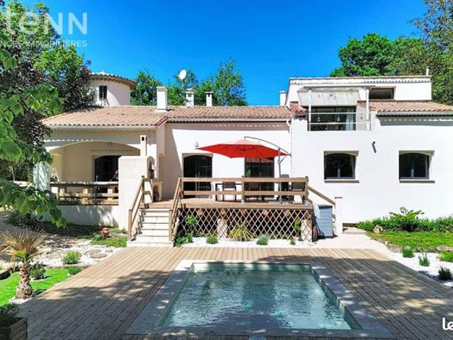 Villa 6 pièces 156 m²