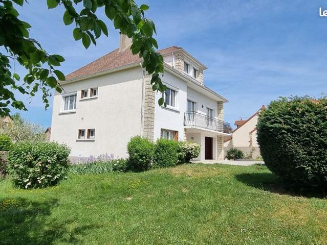 Villa 6 pièces 156 m²